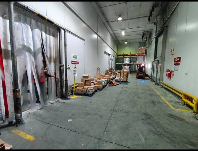4,200M² WAREHOUSE FOR SALE IN THETA